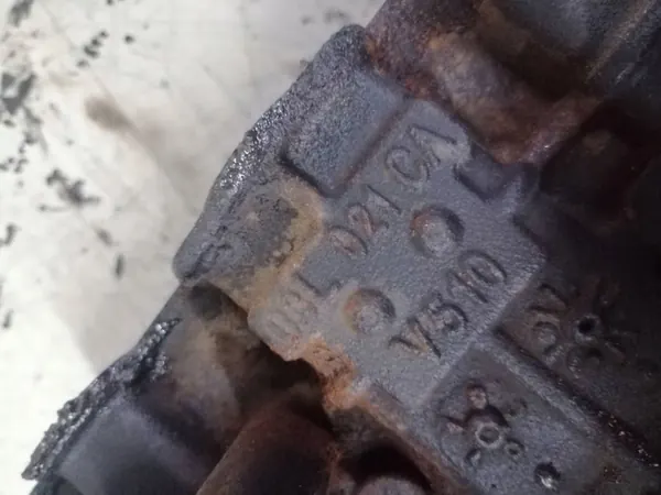 OEM 03L021CA Motorblok voor VW Passat B7 2.0 TDI image 3
