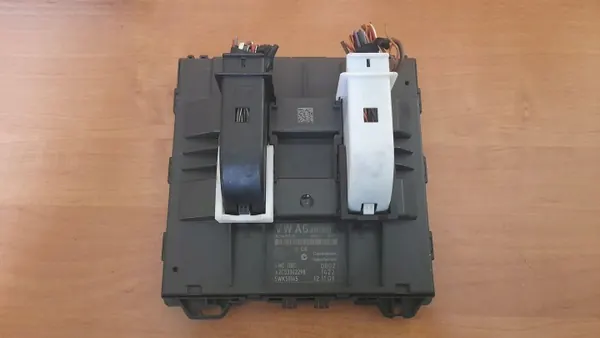 Module de confort SEAT IBIZA IV 6J 6R0937086D image 2