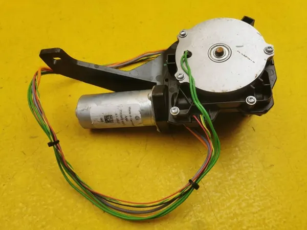 VW T7 Arrêt de porte OEM 7T0843459B - Occasion image 2