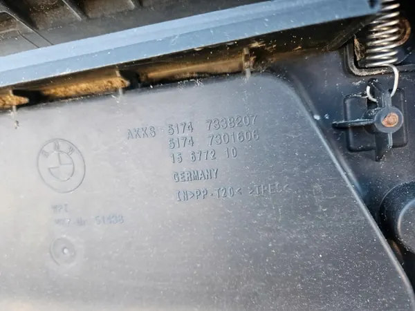 BMW 2 F45 Ventilationsjalusi OEM 7338207 Begagnad image 5