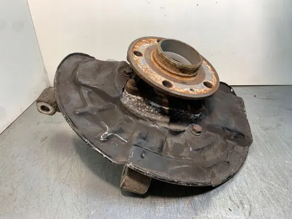 Cubo de roda dianteira Volvo FBZ24820 - Peça OE usada image 7