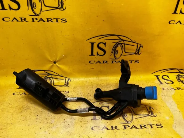 Enchimento Tanque AdBlue OEM 7377946 IS BMW 5 G30 image 2