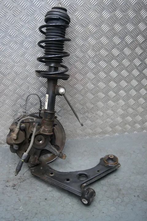 Snodo sospensione anteriore destro Opel Corsa E 1.0 T OEM image 4