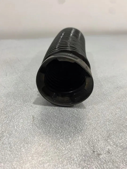 Capa amortecedor traseiro Subaru OEM FBZ18438 image 3