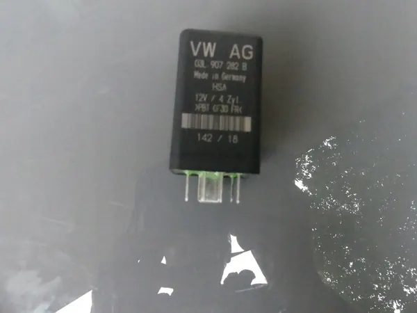Relä, lämmitysjärjestelmä Volkswagen OE 03L 907 282 B image 2