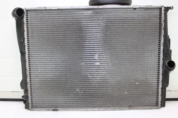 BMW 7526533 Radiator voor 320d Diesel 150PK image 4