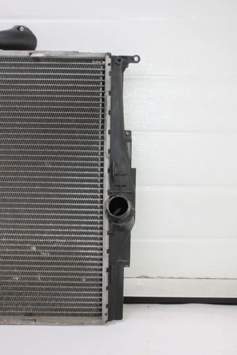 BMW 7526533 Radiator voor 320d Diesel 150PK image 5