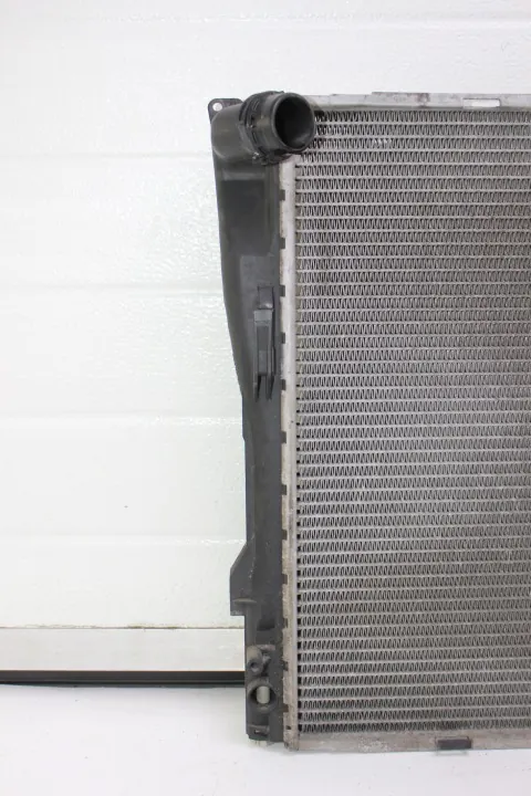 BMW 7526533 Radiator voor 320d Diesel 150PK image 6