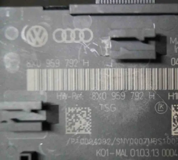 Módulo AUDI Q3 (8U) 8X0959792H 1.4L Gasolina 2014 image 4