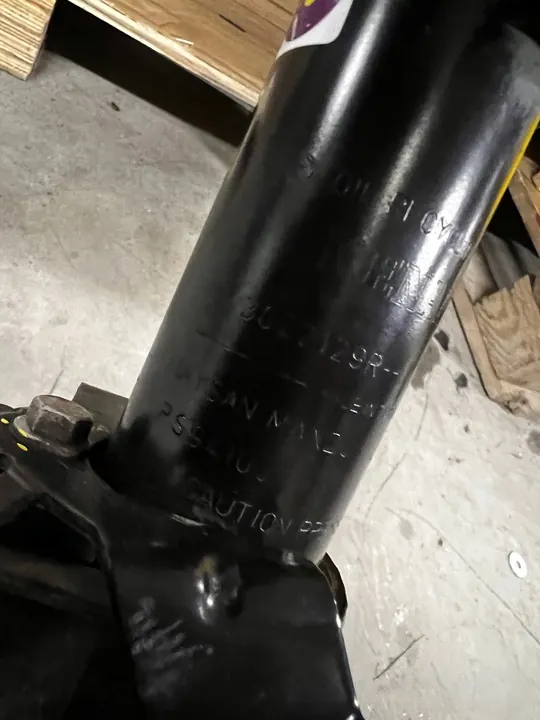 Braccio di Sospensione Anteriore Destro Dacia Sandero III Stepway 2023 image 8