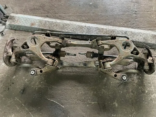 OPEL INSIGNIA A 2.8 T Conjunto de Suspensão Traseira Completo 4x4 image 8