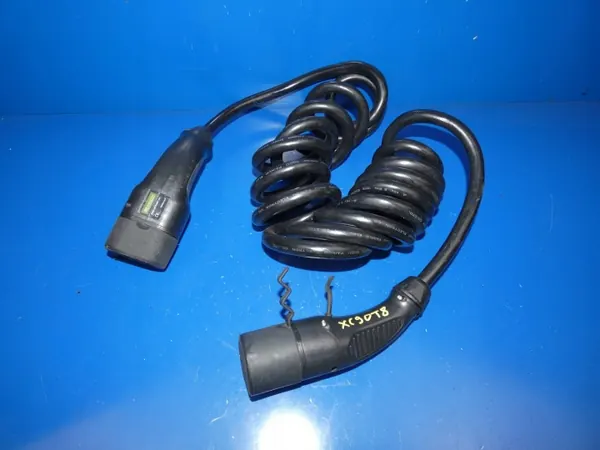 Câble de Charge Hybride Volvo OEM MIJ47384 image 3