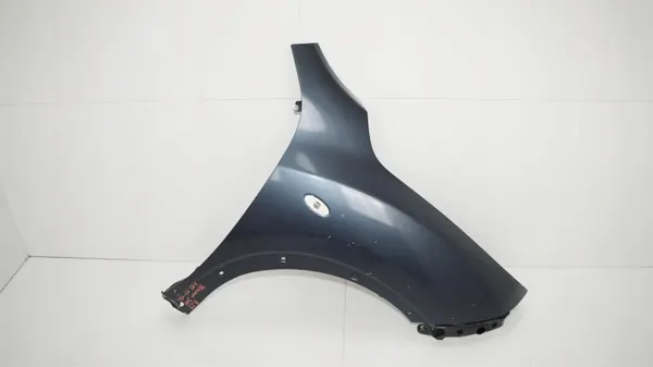 OEM 360193969 etu oikea lokasuoja Nissan Juke image 2