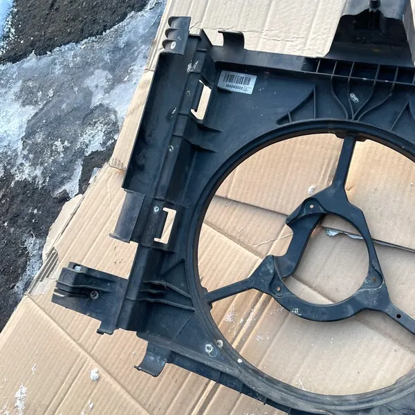 SMART FORTWO A451 Tuulettimen Kotelo A4515000600 A0002009323 image 9