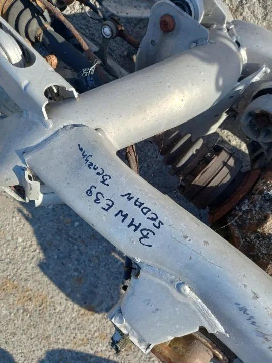 Hinterachsträger Aufhängungsdämpfer OEM dfmuyk BMW E39 image 8