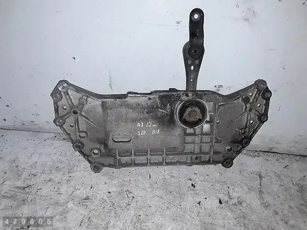 Cadre auxiliaire Audi A3 2012 1K0199369 image 1