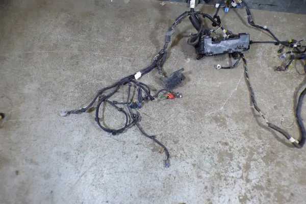 Vasen etuoven johdotuksen asennus Skoda Fabia III 6V0971120CD image 2