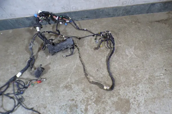 Vasen etuoven johdotuksen asennus Skoda Fabia III 6V0971120CD image 4