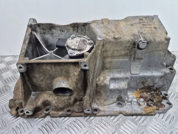 Cárter de aceite BMW OE 7803072 - Usado image 6