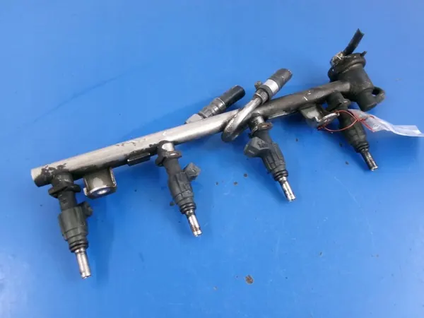 VW PASSAT B5 1.8 Rampe de carburant BOSCH 0280155825 image 2