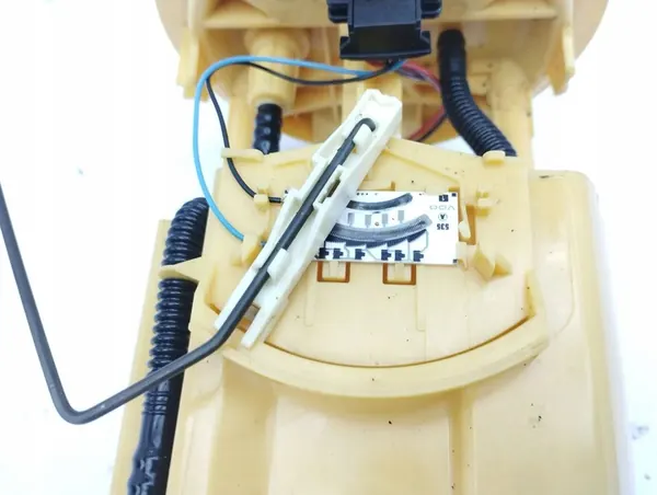 Polttoainepumppu Peugeot 307 2003 image 7