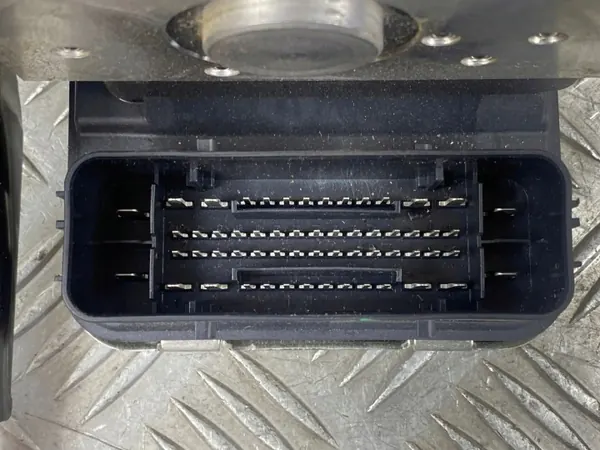 OEM 68462119AI Achter luchtvering compressor image 5