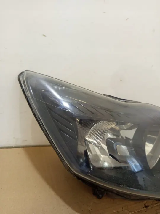 Oikea etuvalo Ford Focus MK2 lift 8M51-13100-CC image 4