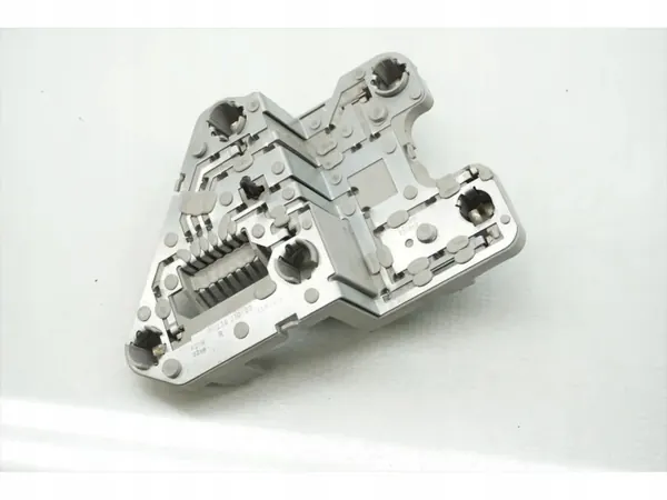 Jaguar Daimler XJ bakljusfäste OEM 23631200 image 7
