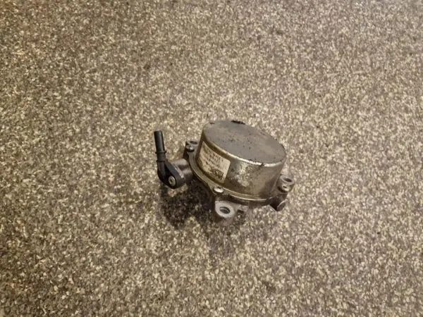 Bomba de vacío Fiat OE 55249347 - Estado usado image 2