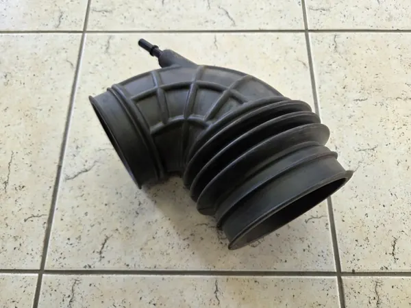 Conduto Saída Purificador Ar OEM 84486694 - Usado image 3