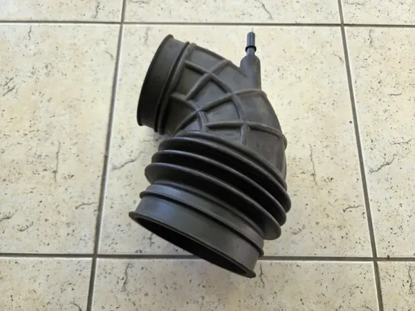 Conduto Saída Purificador Ar OEM 84486694 - Usado image 7