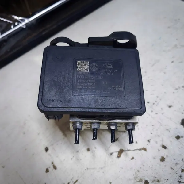 ABS-yksikkö OEM 5Q0614517GD VW SEAT SKODA:lle image 3