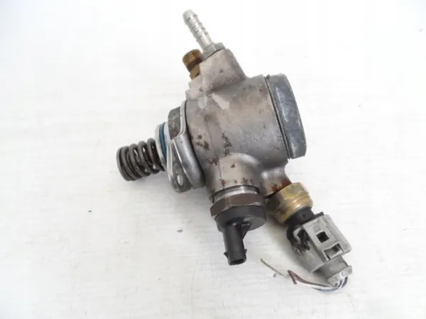 Polttoainepumppu Audi A6 C6 Quattro 07L127026J image 3