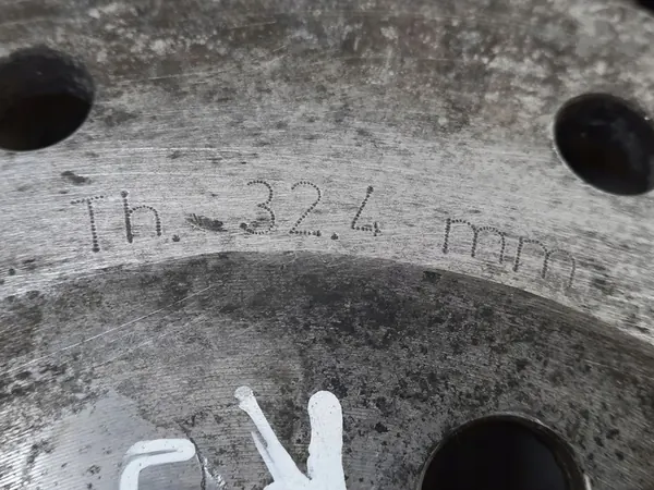 Disco de freio dianteiro Audi RS5 2011 420615301D image 2