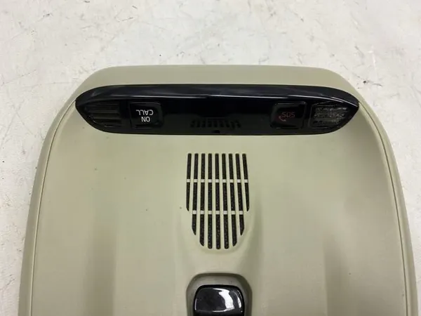 Luz de techo Volvo XC90 II OEM - Estado usado image 3