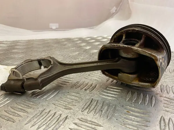 Piston et Bielle OEM 373AC Chrysler Pacifica 2017 image 6