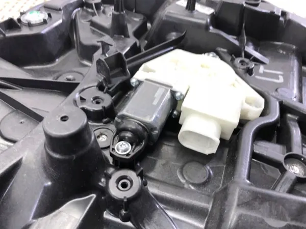 OEM 736516712 Régulateur Vitre Arrière Gauche BMW G30 image 3
