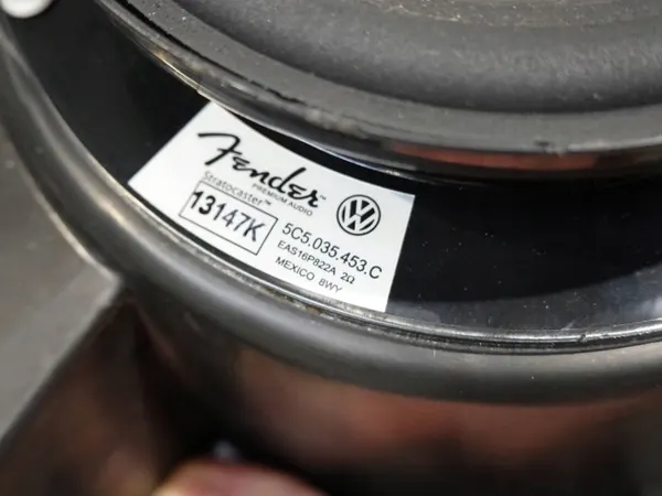 Fender Audiosystem OEM 5C6035456 mit Verstärker und Subwoofer image 7