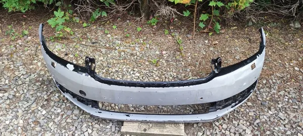 Paraurti anteriore Skoda Rapid image 5