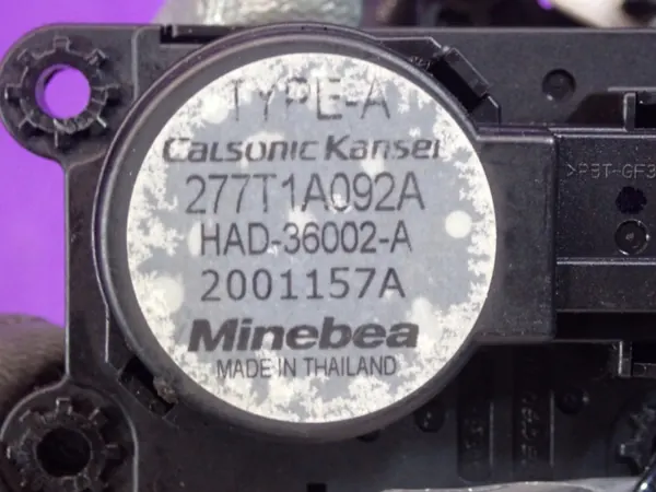 Motor de aquecimento Renault OE Zawada-348439- Usado image 4