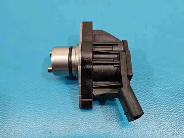 Magnetventil OEM 04E906048E für Skoda Octavia IV 1.5 TSI image 3