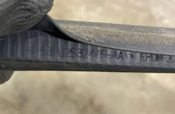 Juntas Aston Martin DB11 2019 OEM HY53L25324AA image 5