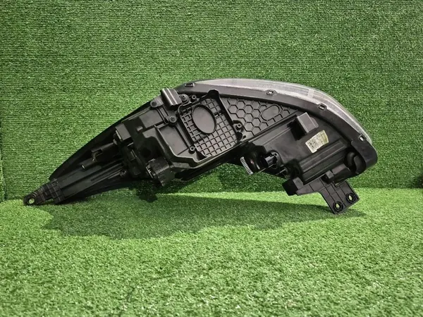 KIA SPORTAGE IV QL 2016-2018 Faro Derecho LED image 5