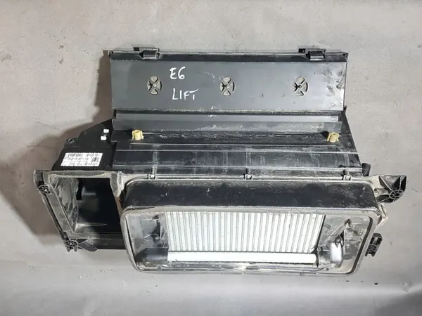 Innenraumfiltergehäuseabdeckung OEM 81619106052 für MAN image 3