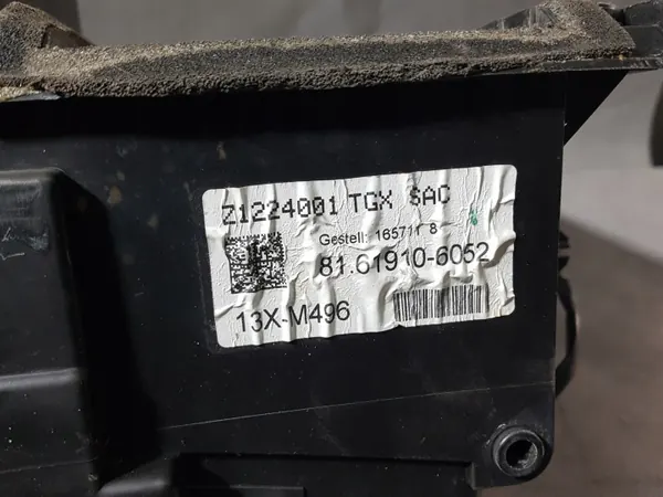 Innenraumfiltergehäuseabdeckung OEM 81619106052 für MAN image 4