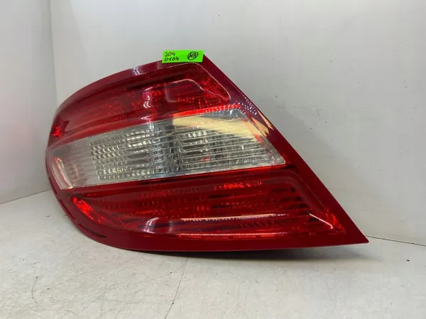 Linker achterlicht MERCEDES W204 A2048200164 image 3