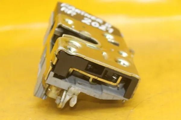 Fram Höger Dörrlås Peugeot Partner II Citroen Berlingo image 5