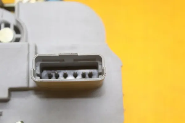 Fram Höger Dörrlås Peugeot Partner II Citroen Berlingo image 8