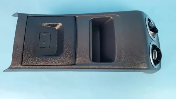 Mercedes EQA 250 Tunnelabdeckung OEM A1776802006 image 4