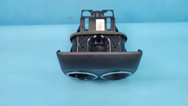 Mercedes EQA 250 Tunnelabdeckung OEM A1776802006 image 8